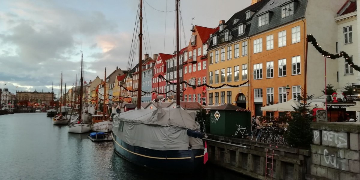 barevné domečky v Novém přístavu