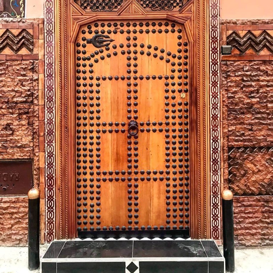 jedny z mnoha zajímavých dveří v Meknes