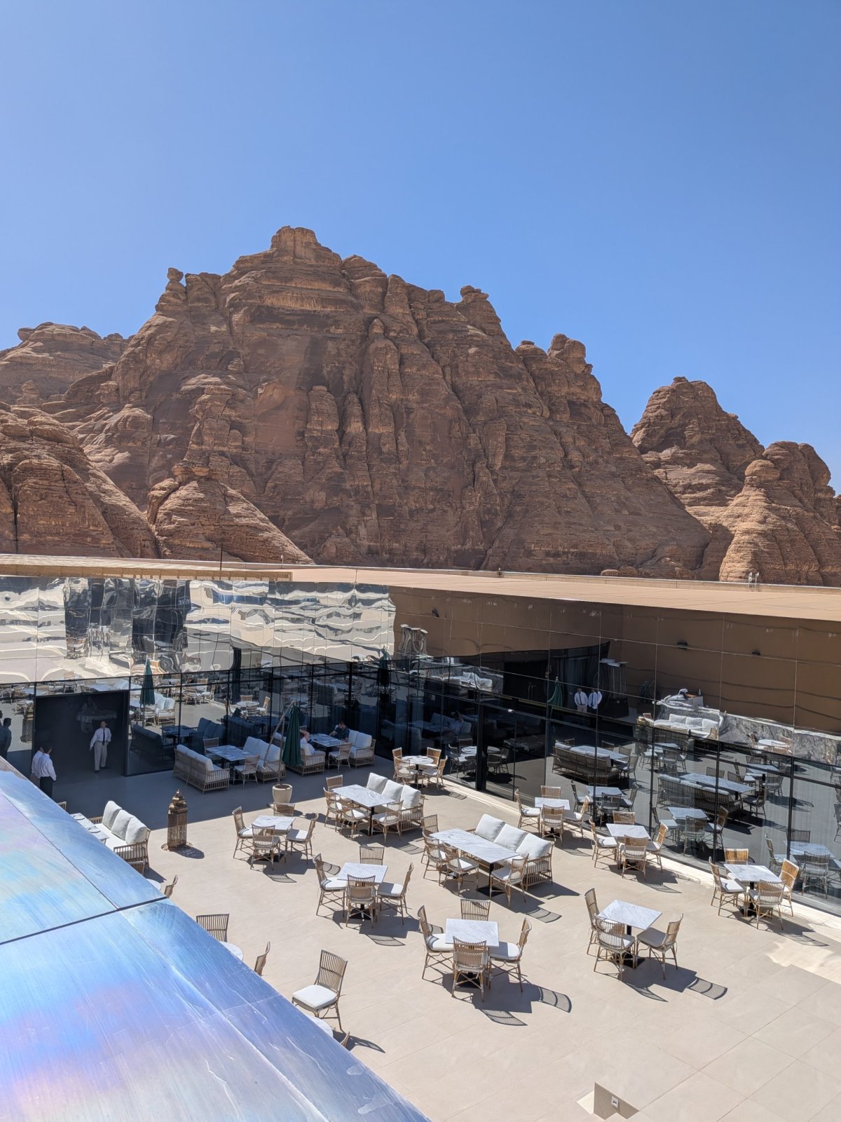 Restaurace Maraya social