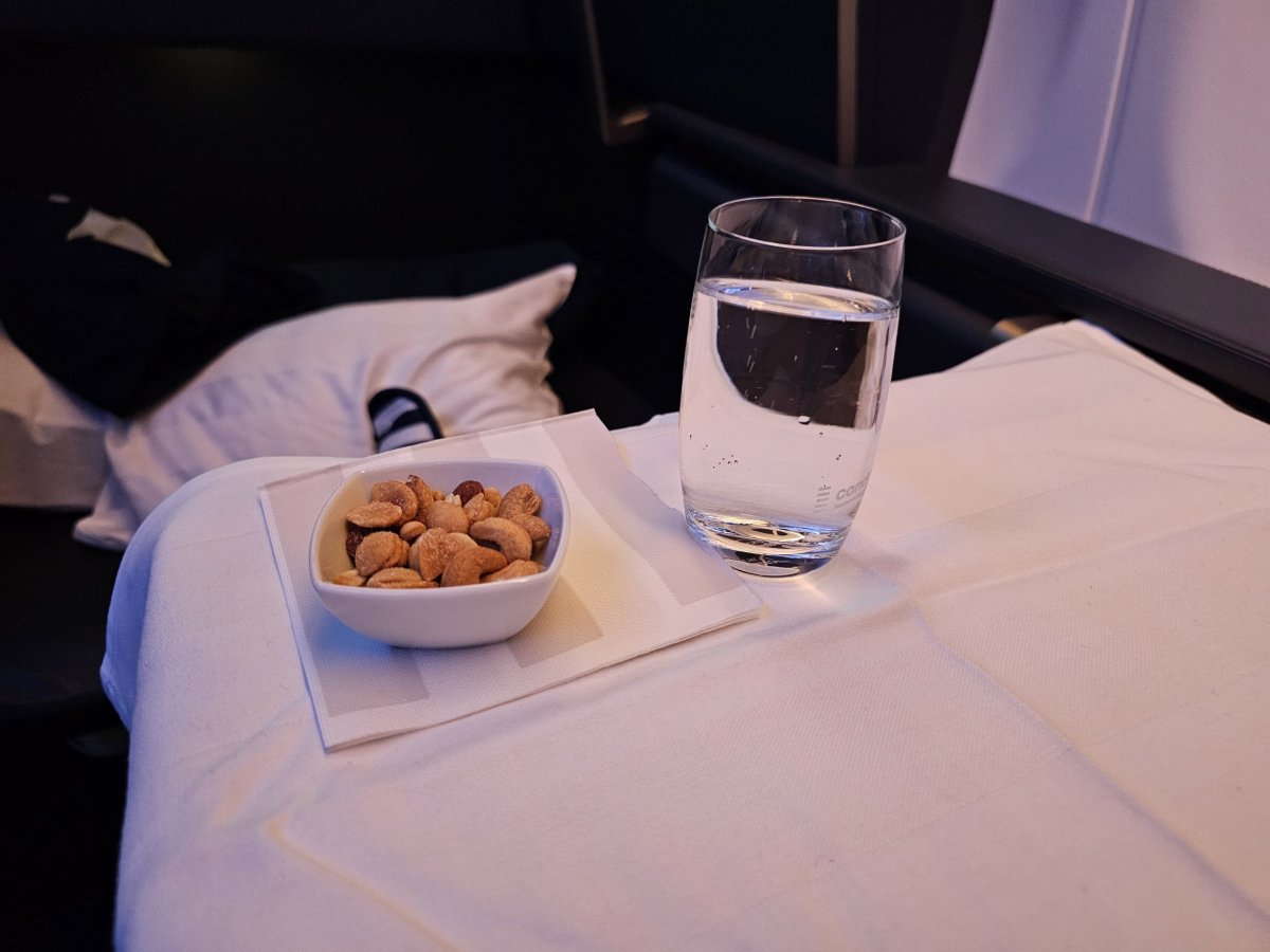 Oříšky před hlavním jídlem