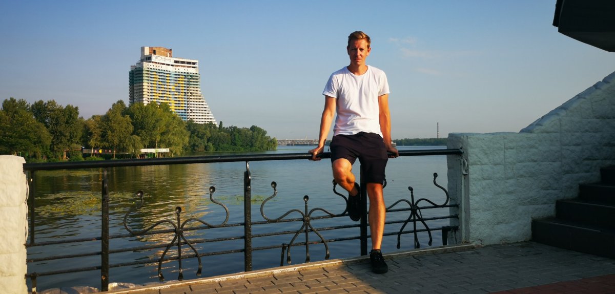 Dnipro - hotel Parus