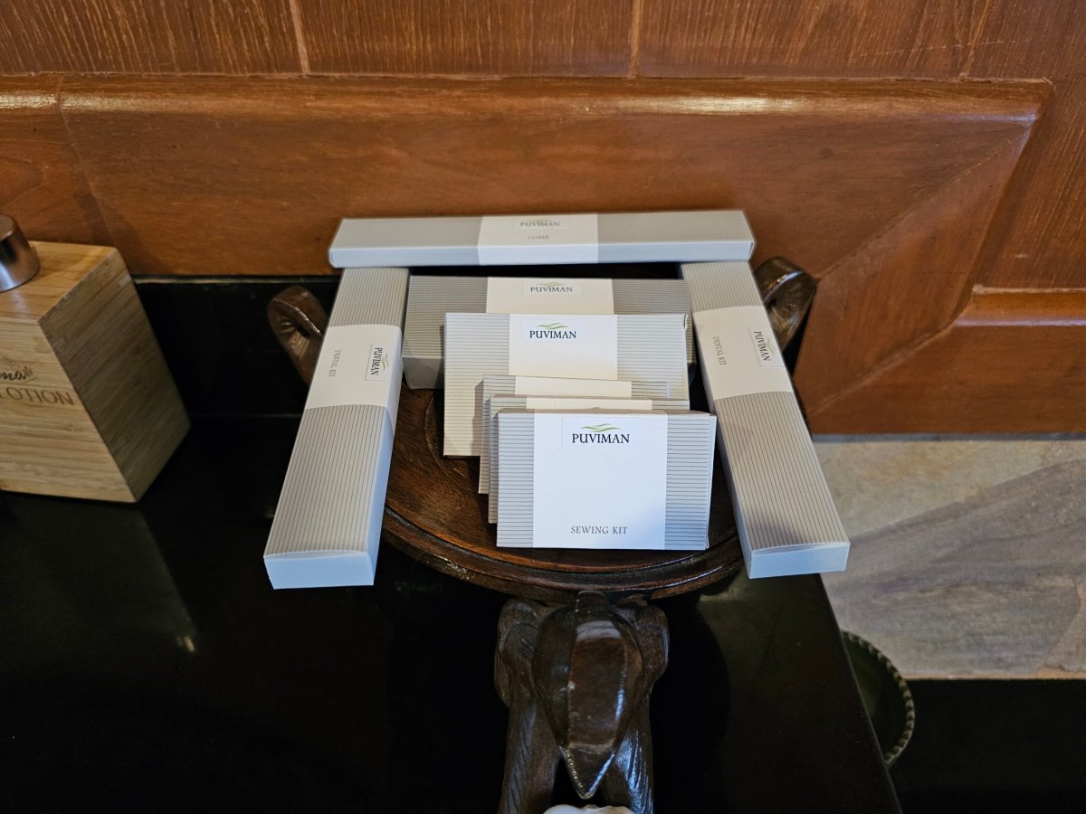 Amenity kit v koupelně