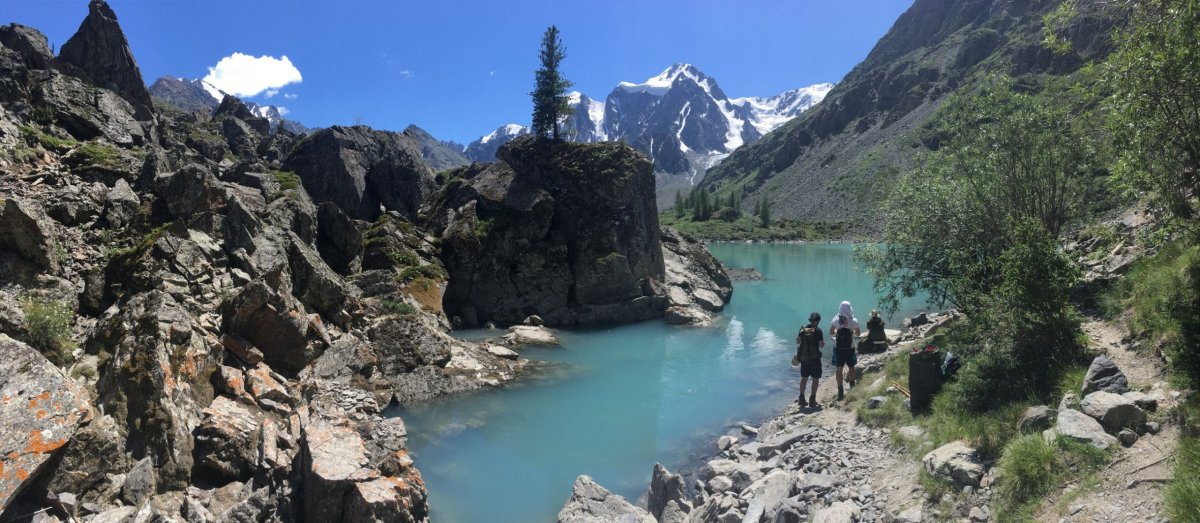 Šavlinská jezera. Tady už stojíme u horního.