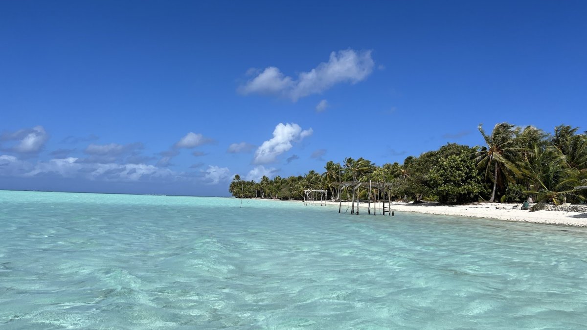 Přechod na motu Auria