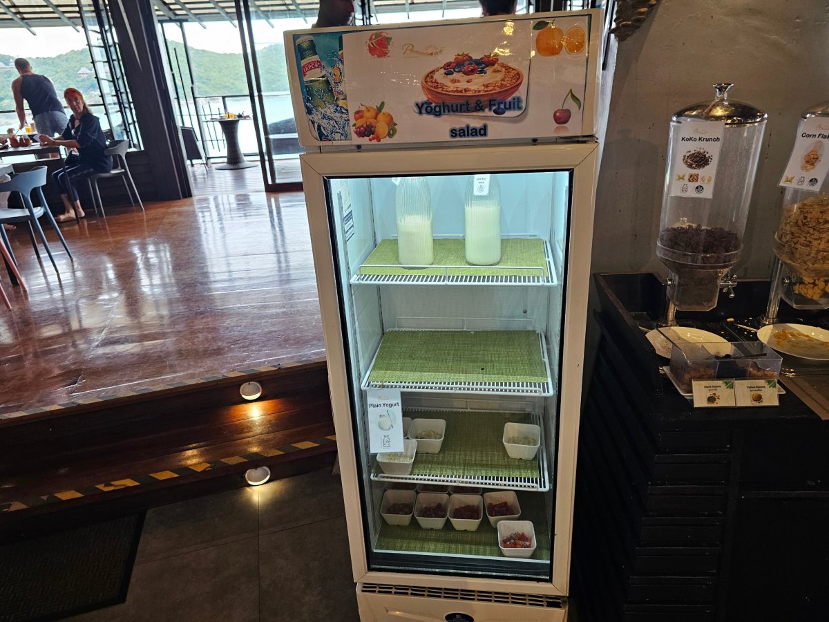 Snídaně: mléko a ovesná kaše