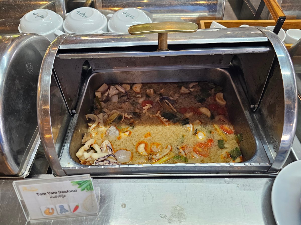 Snídaně: polévka Tom Yam