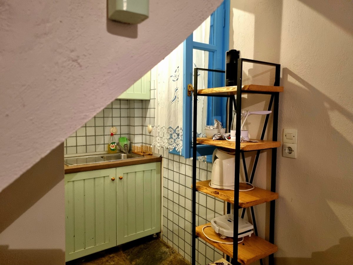 Kuchyňka pod schody