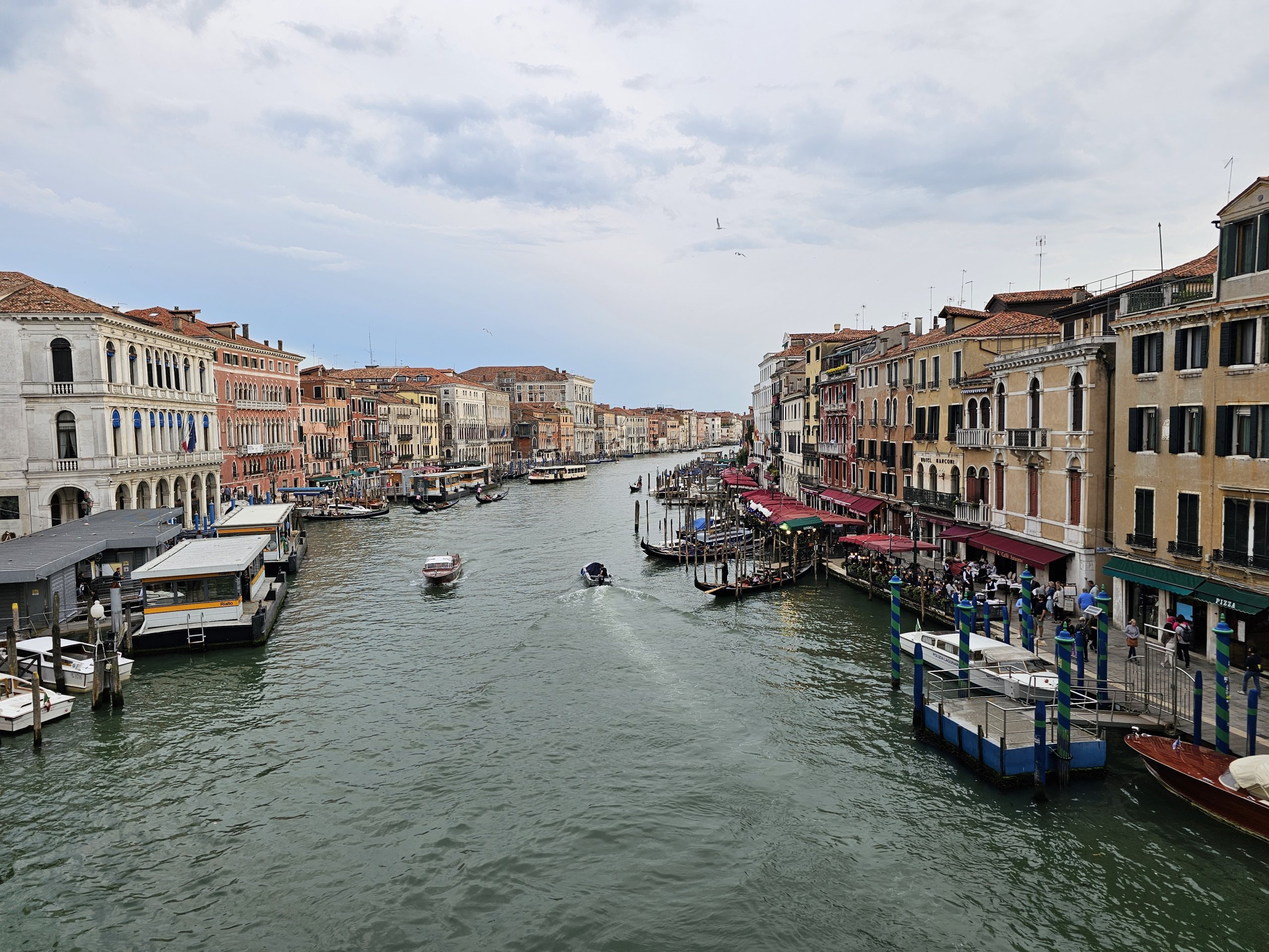 Ponte Di Rialto Most V Ben tk ch Cestujlevne ponte-di-rialto-most-v-ben-tk-ch-cestujlevne