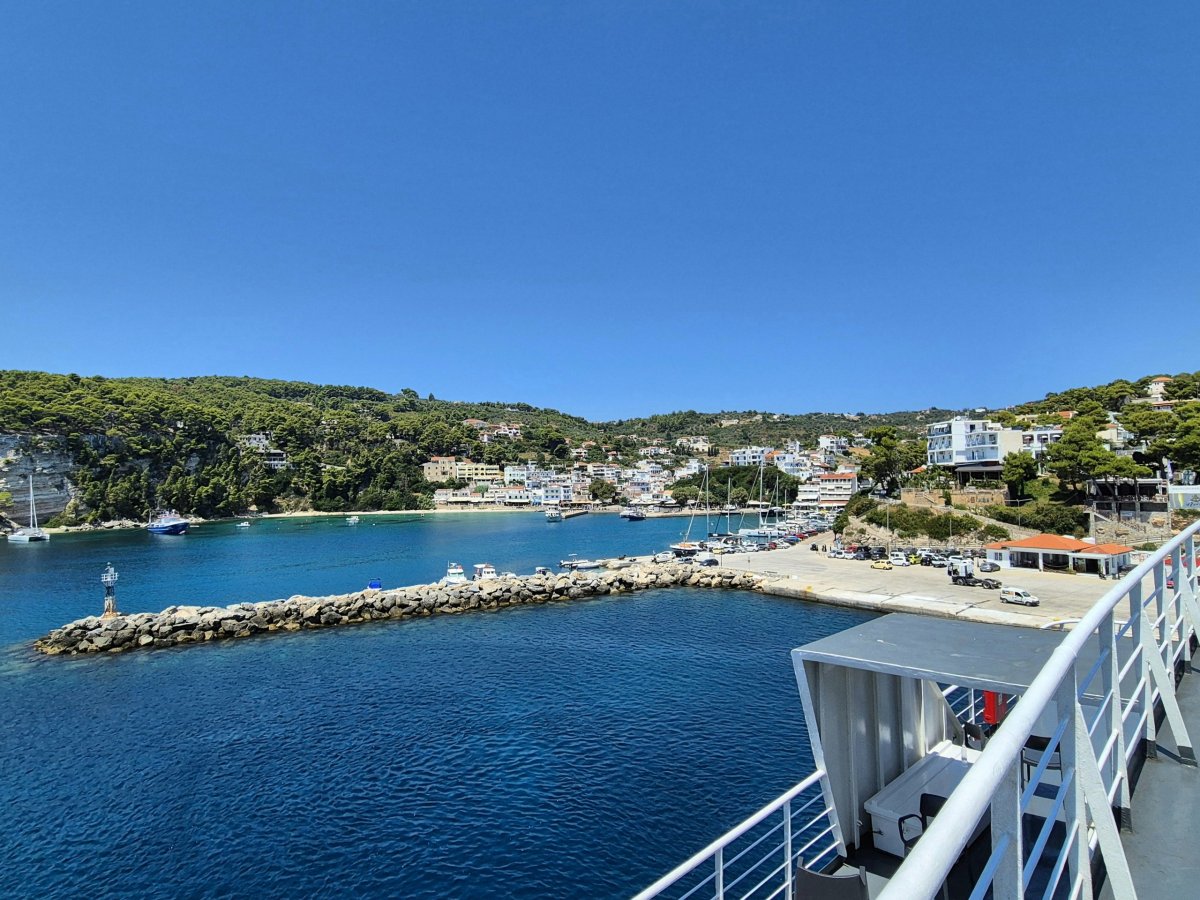 Poslední pohledy na Patitiri