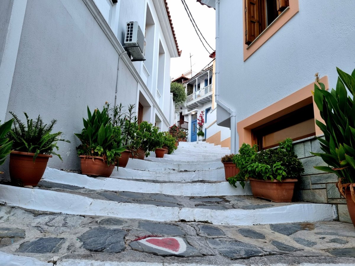 Uličky města Skopelos