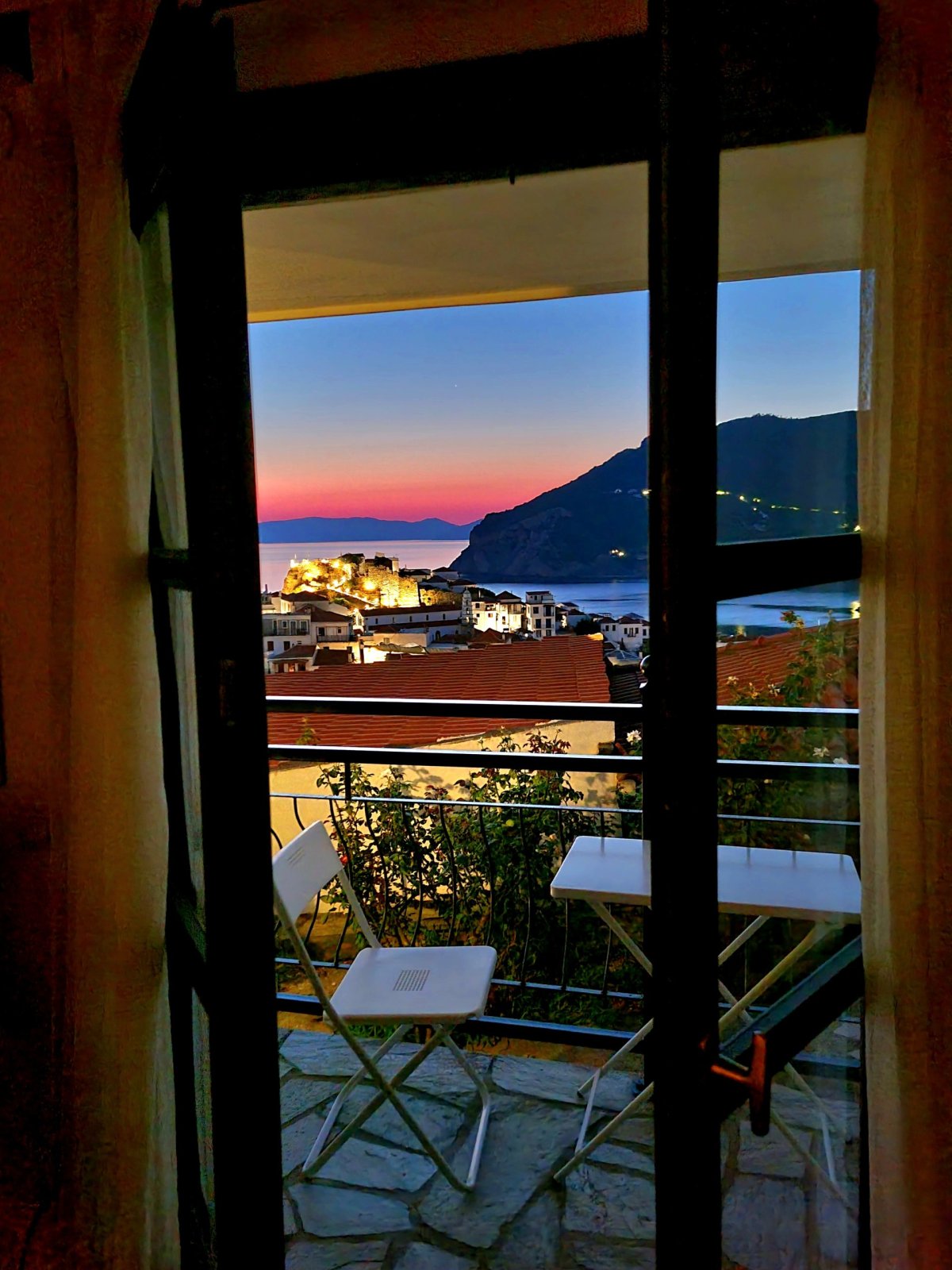 Východ slunce nad Skopelosem