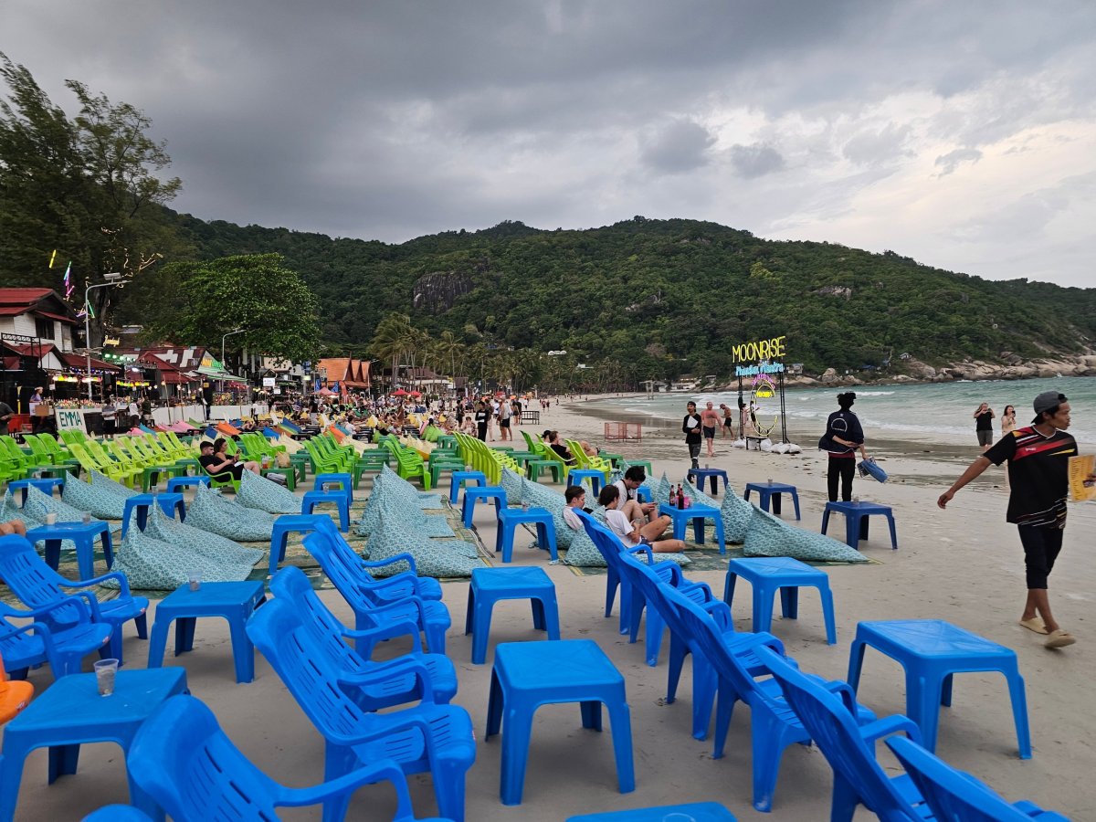 Přípravy na Full Moon Party - odpoledne