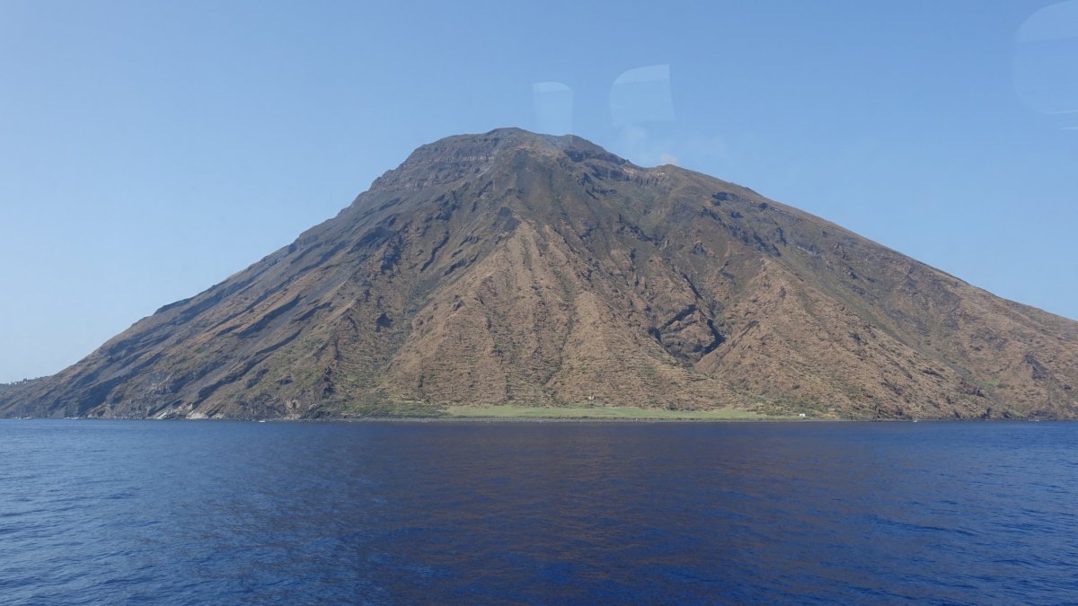 ostrov a sopka Stromboli