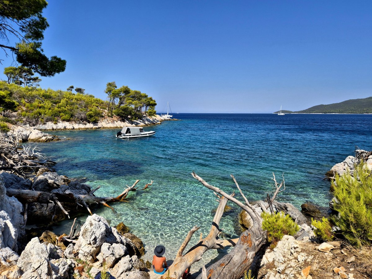 Plážička na Paralia Amarantos