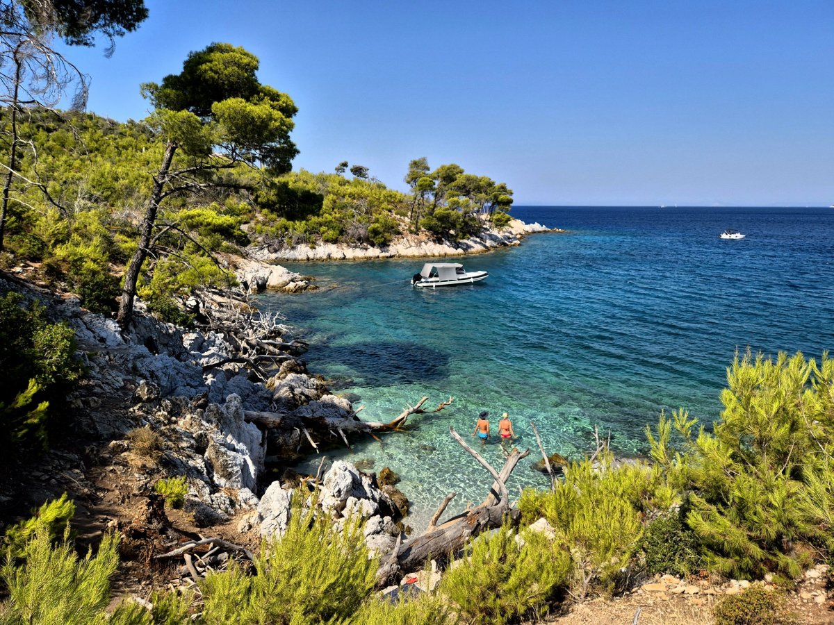 Plážička na Paralia Amarantos