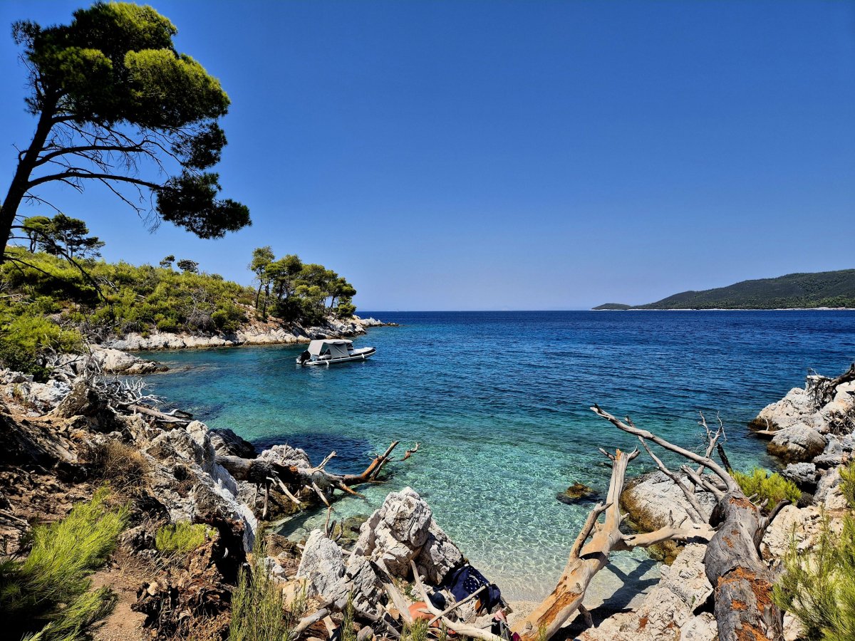 Plážička na Paralia Amarantos