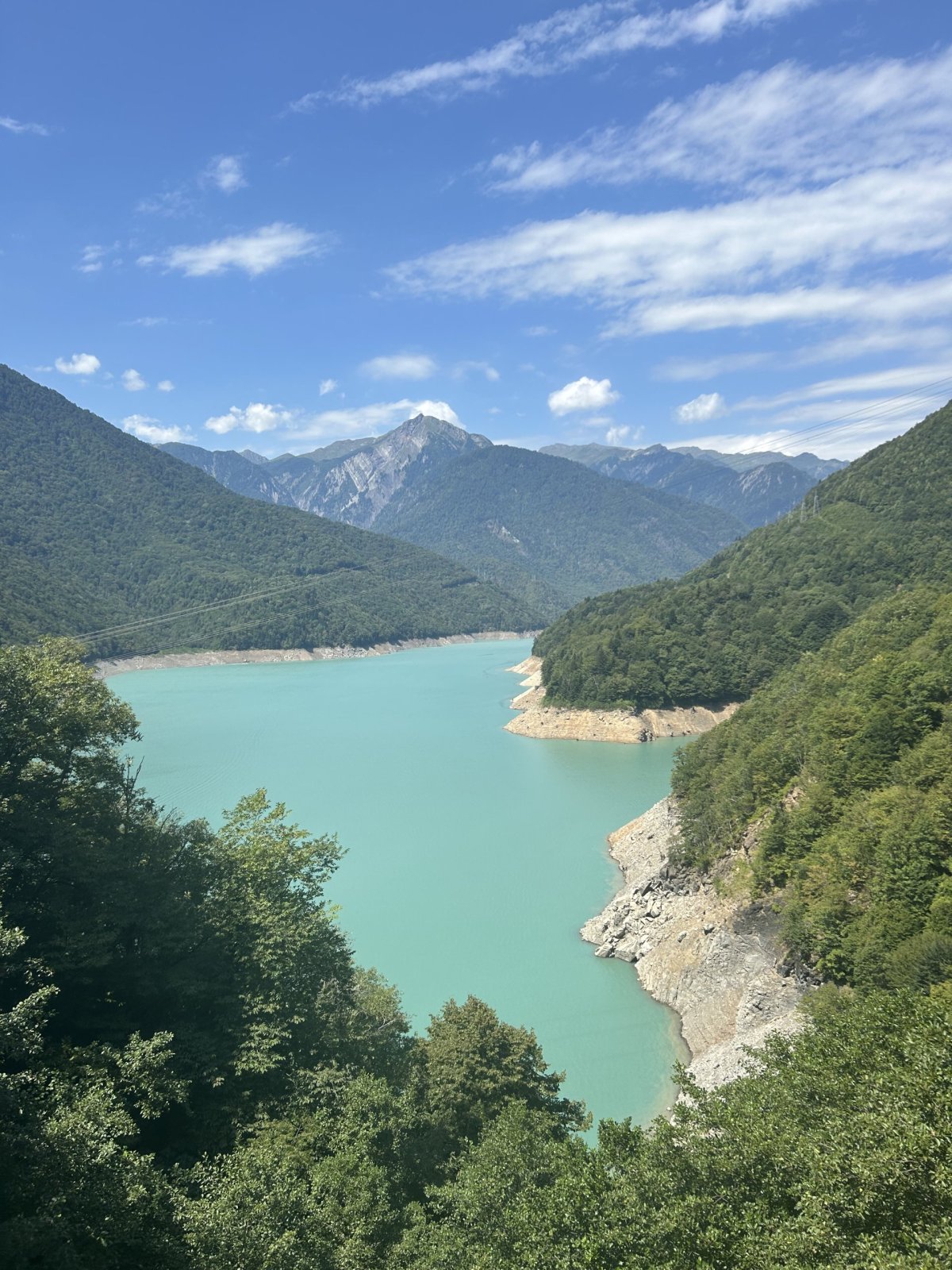 Přehrada cestou do Mestie