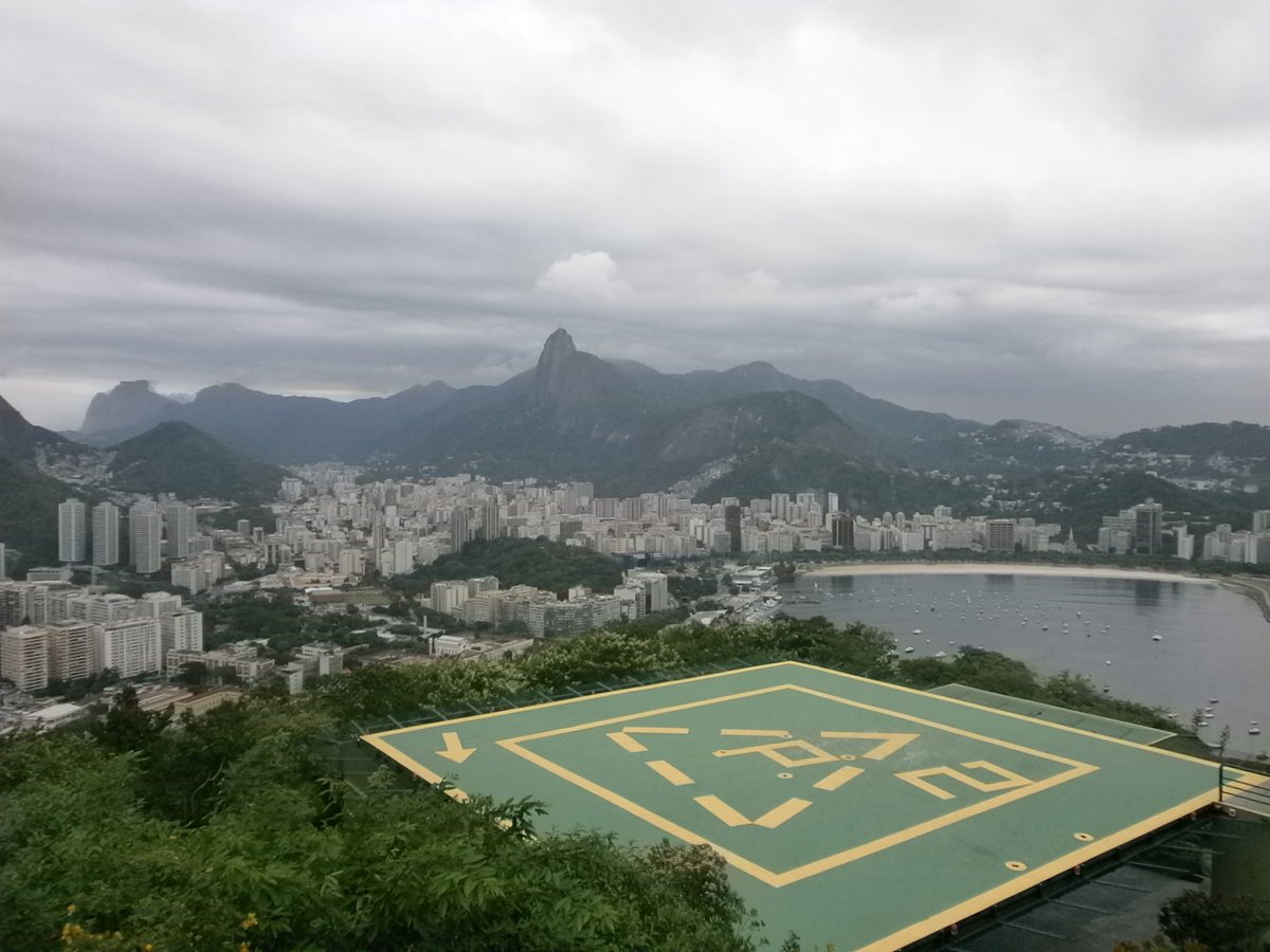 Pohled na Corcovado z Morro da Urca