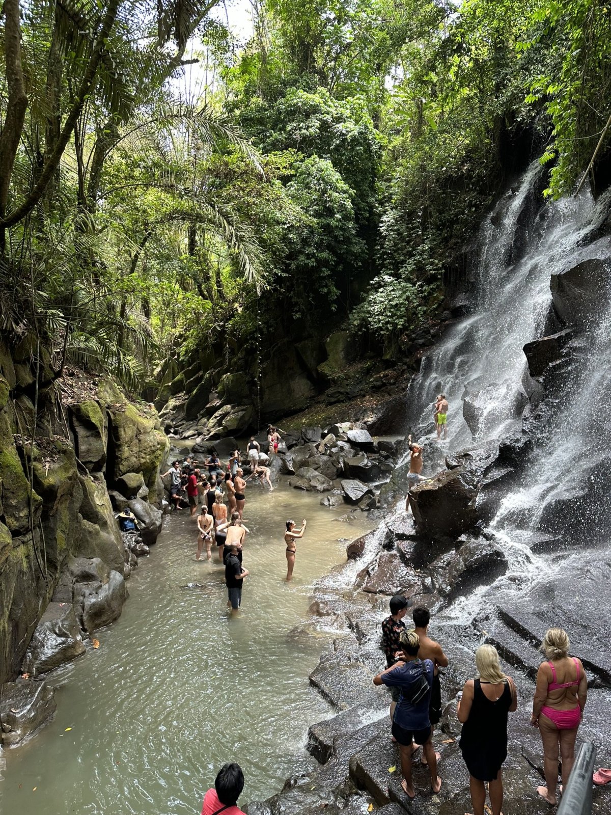 Kanto Lampo Waterfall - realita na Bali