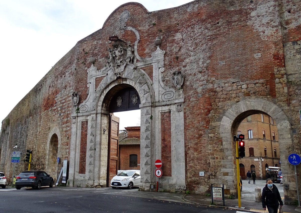 Porta Camolia