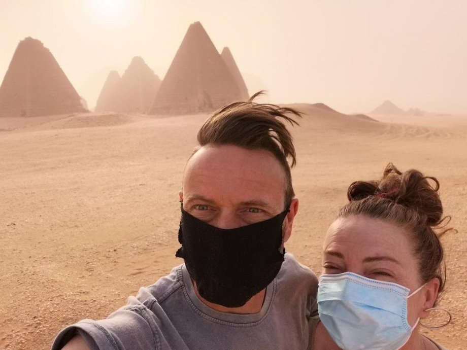 Písečná bouře, na něco se ty roušky hodily