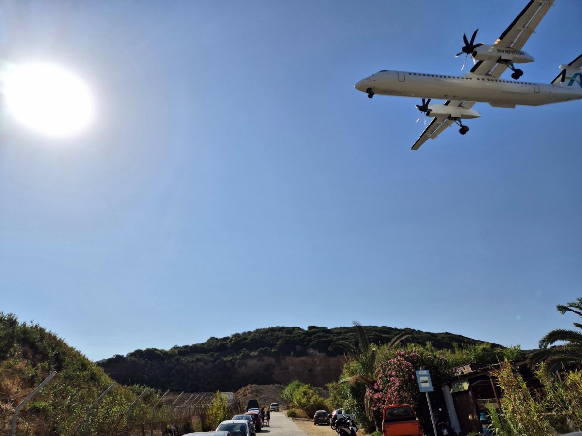 Přistání nad hlavami