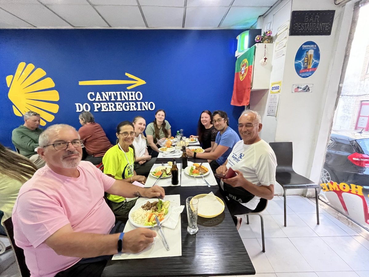 Společná Pilgrimská večeře v Cantinho do Peregrino