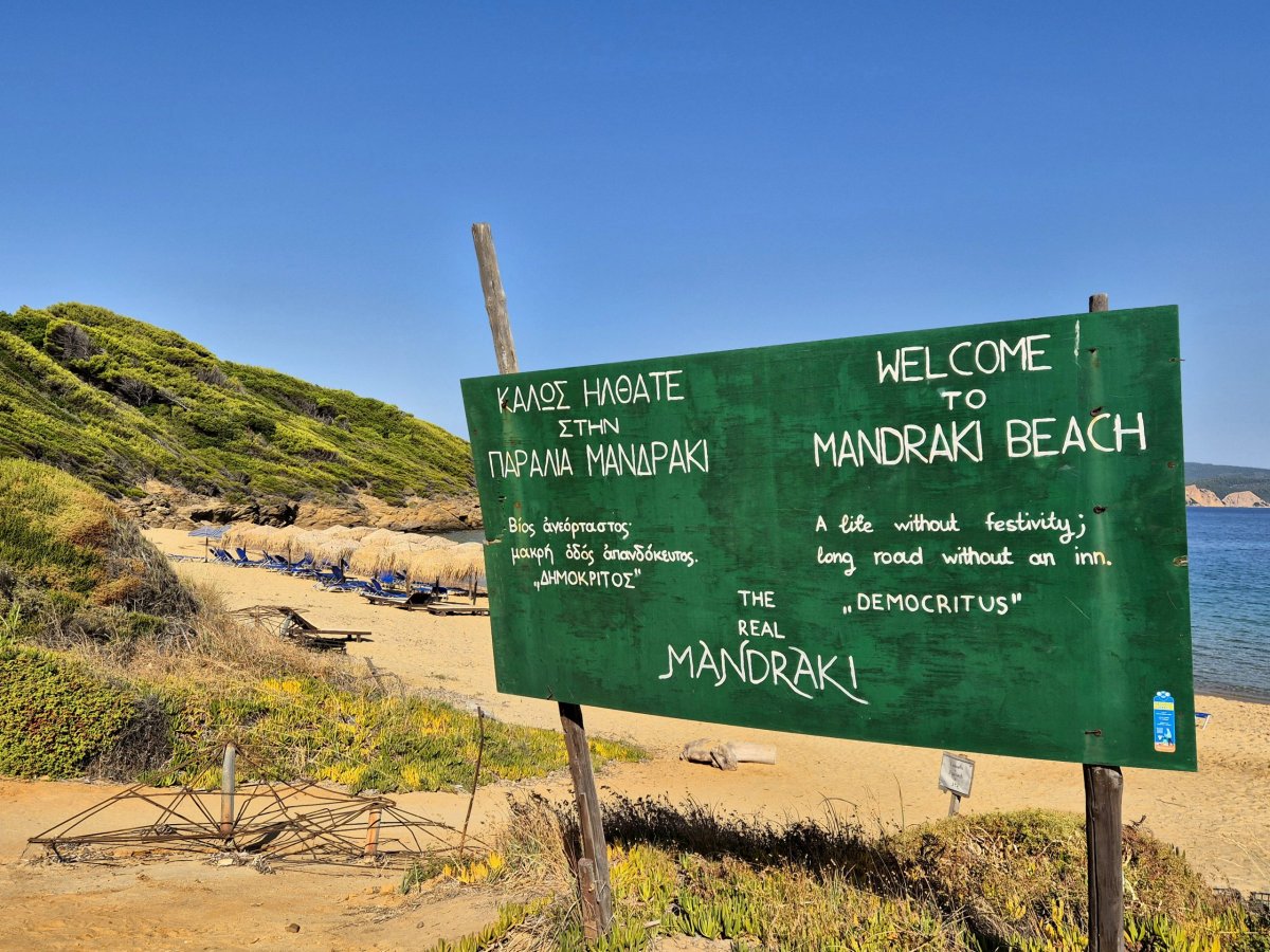 Přivítání na pláž