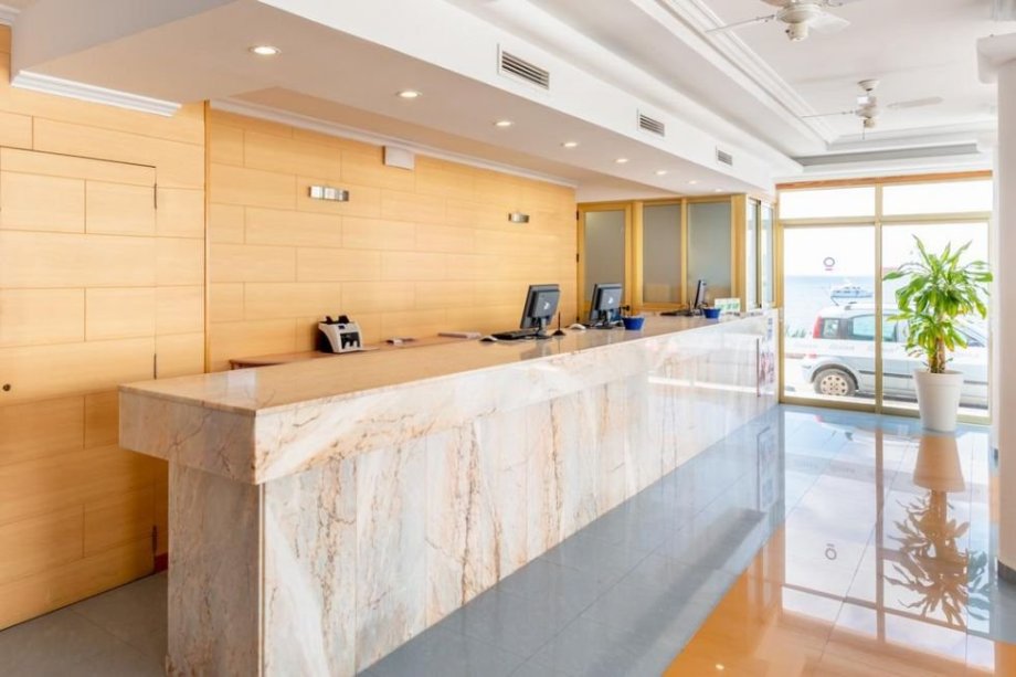 Hotel Apartamentos Lux Mar - recepce