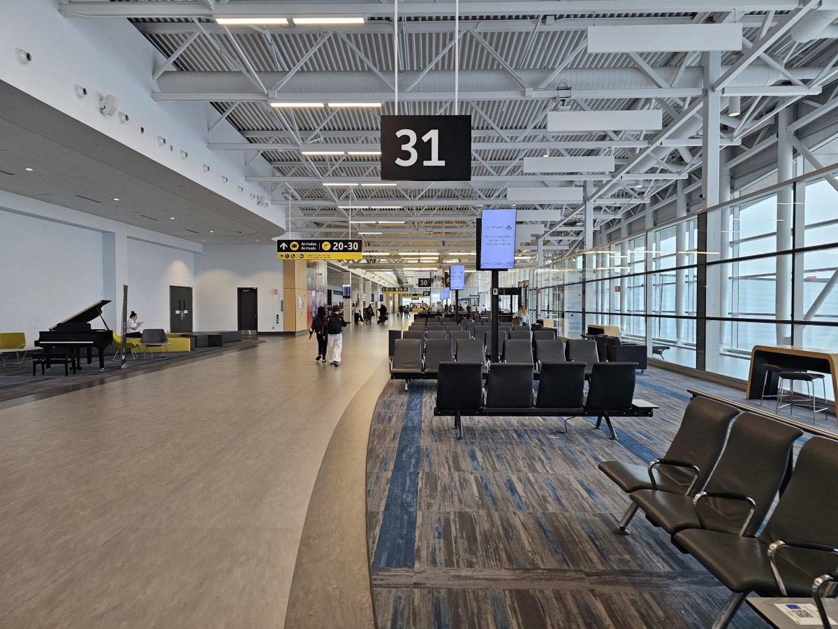 Prostor odletových bran, letiště Quebec