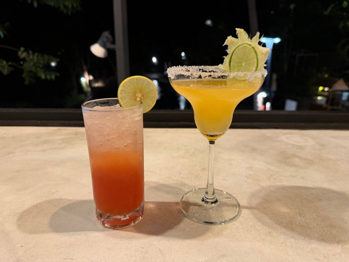 Koktejl během večeře