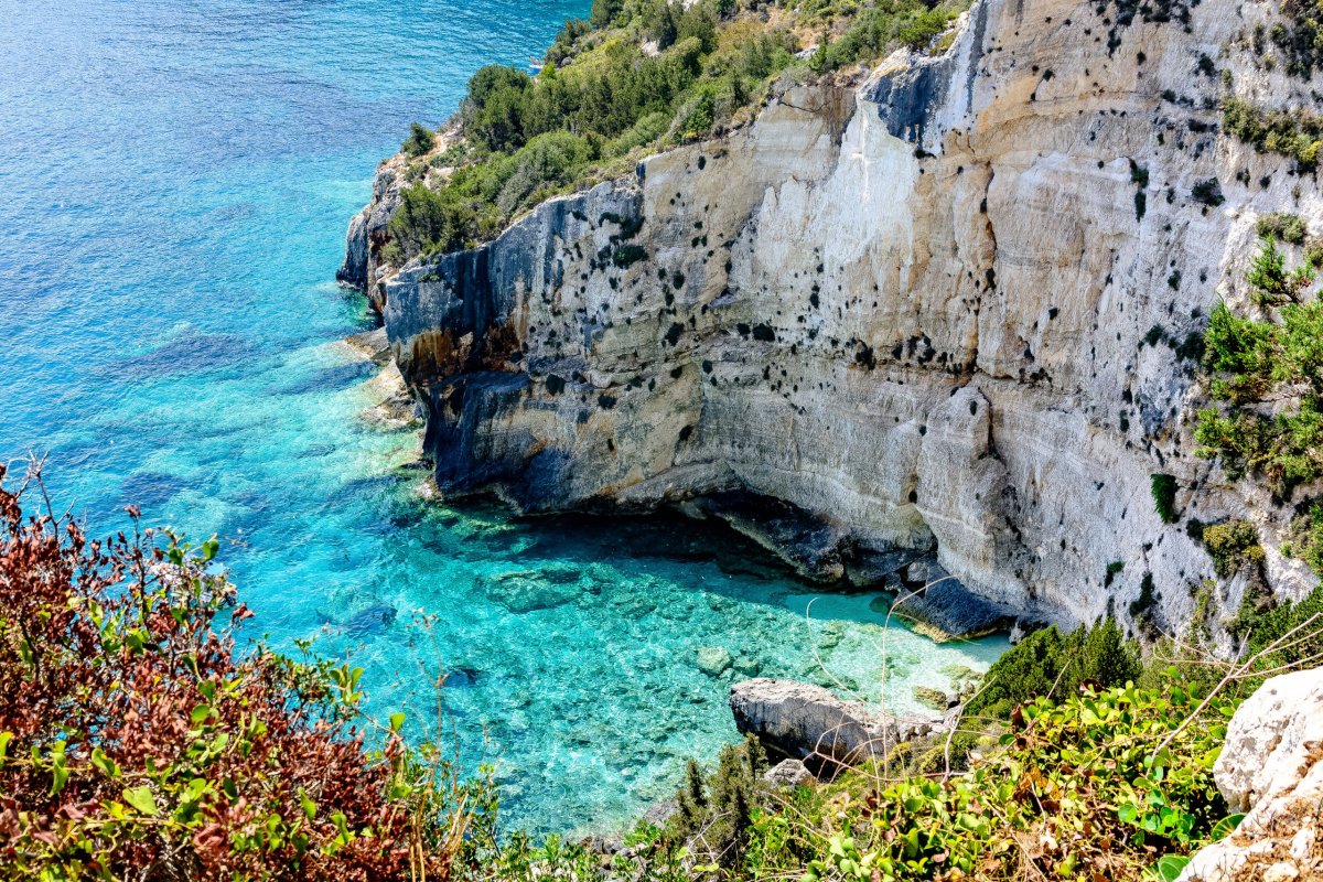 „Crystal Water Ioninan Sea“