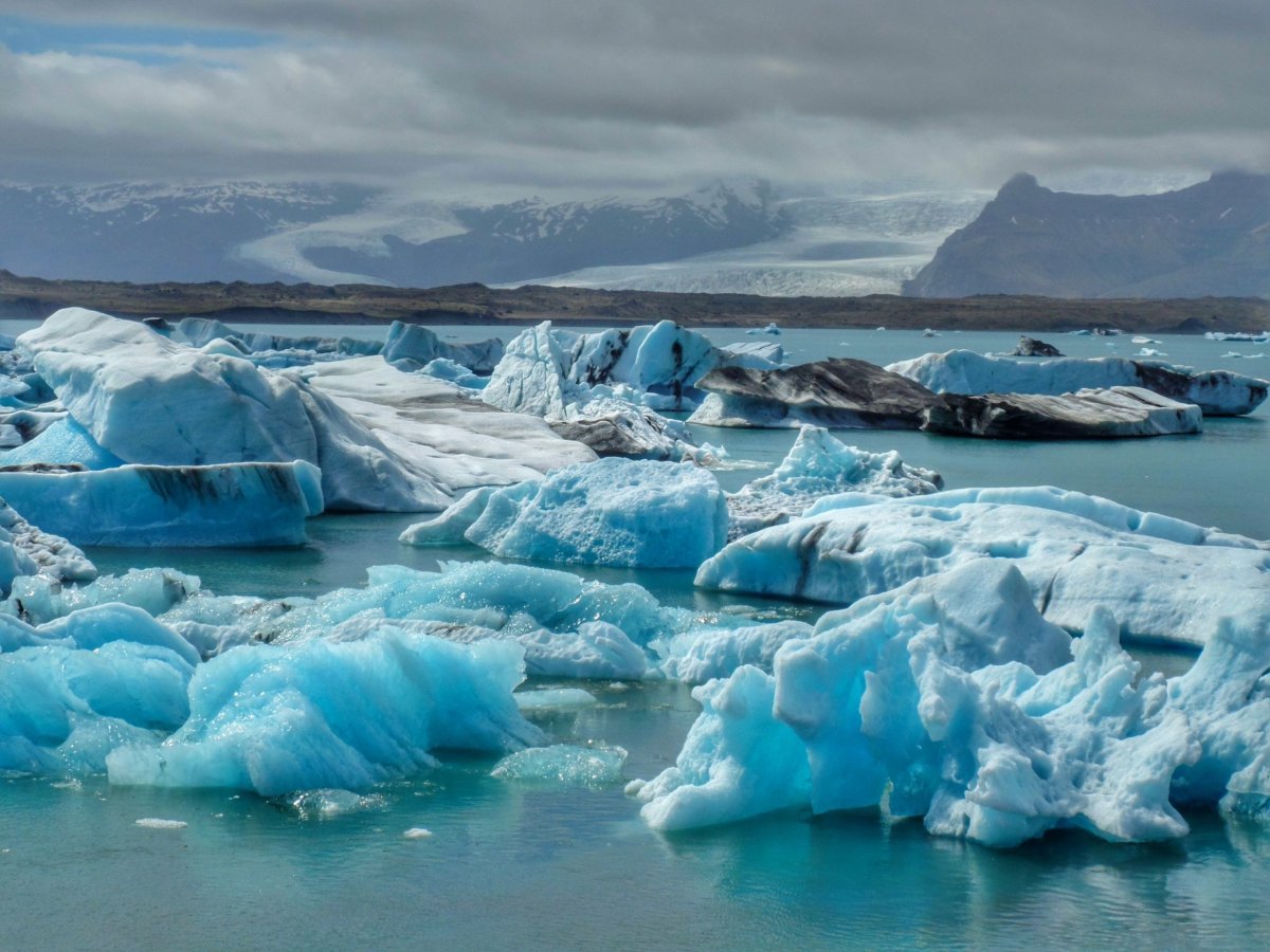Glacier lagoon