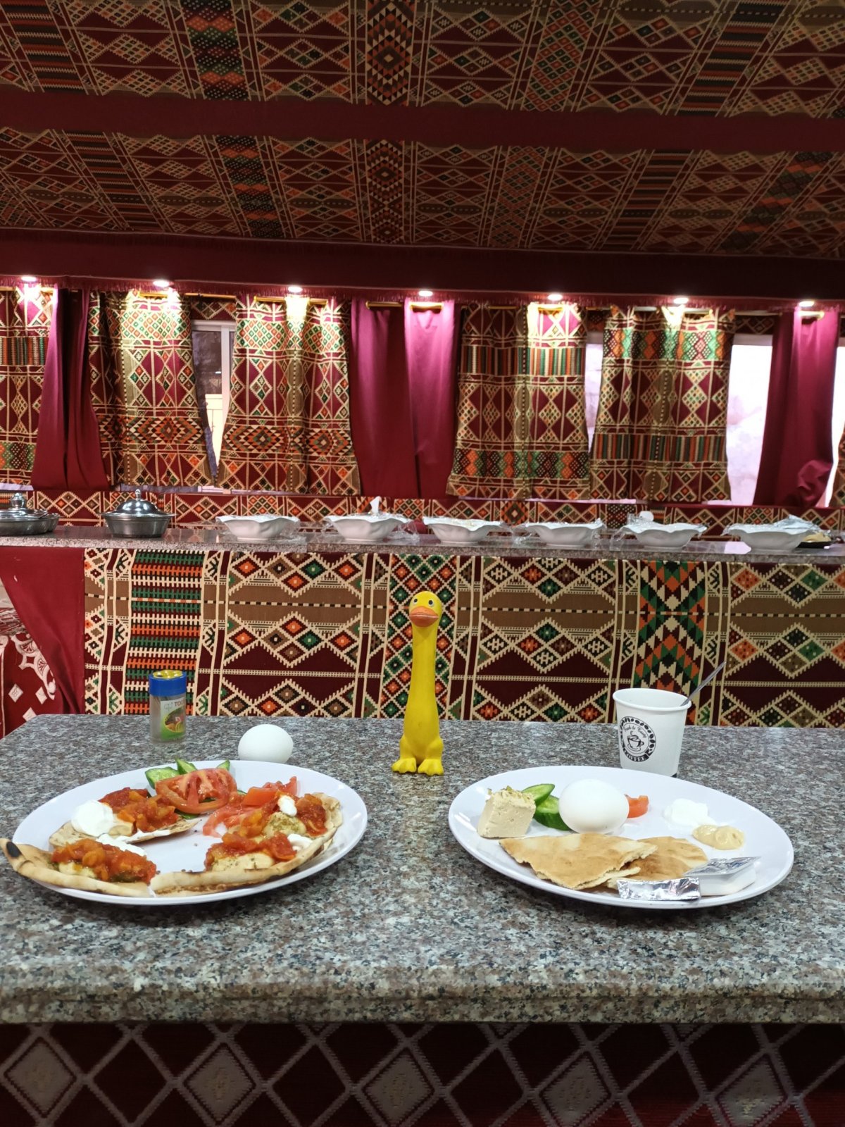 Typická jordánská snídaně