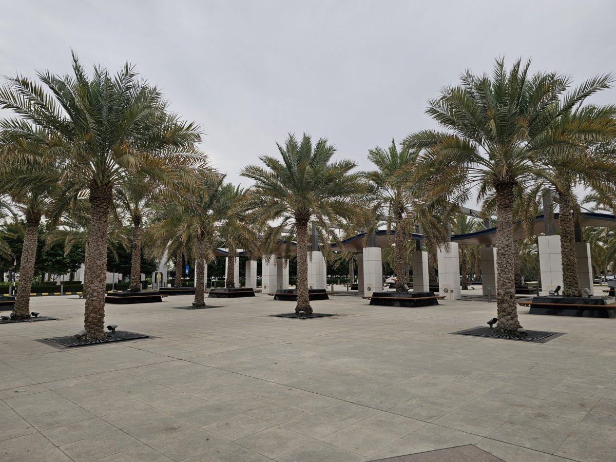 Park před letištěm