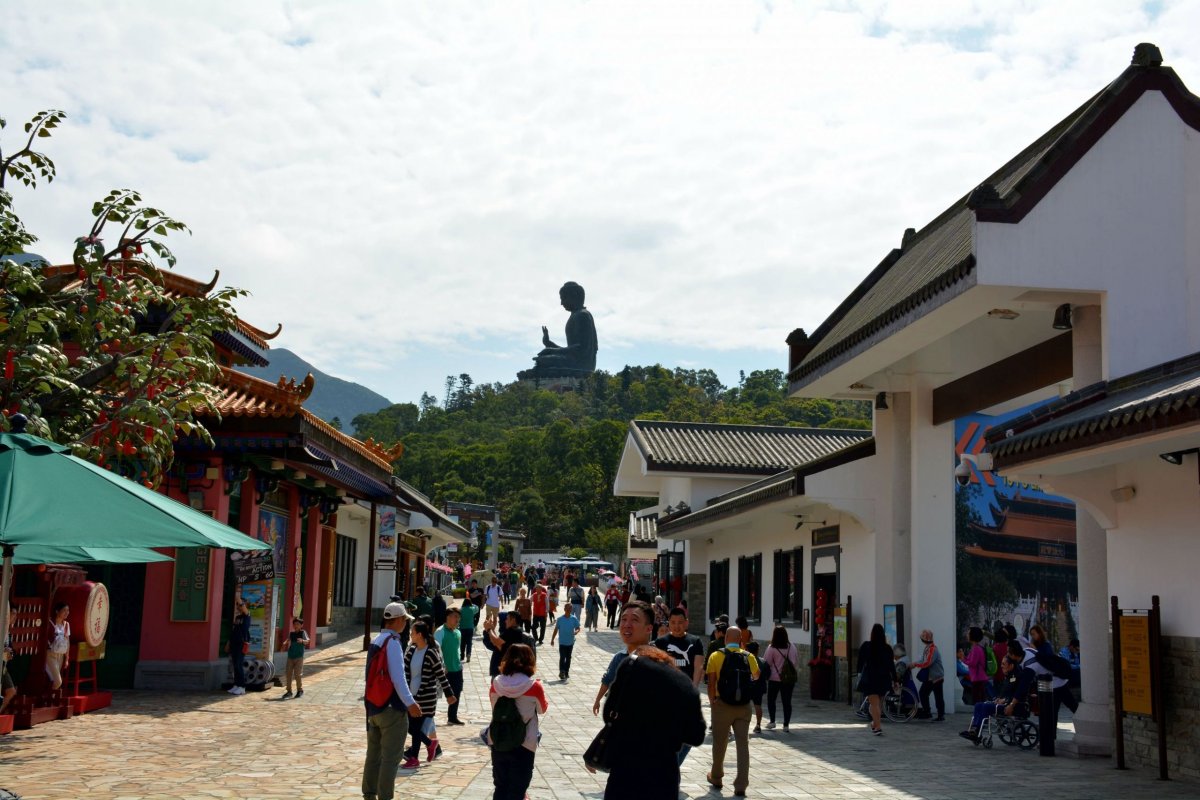Tian Tan Buddha 