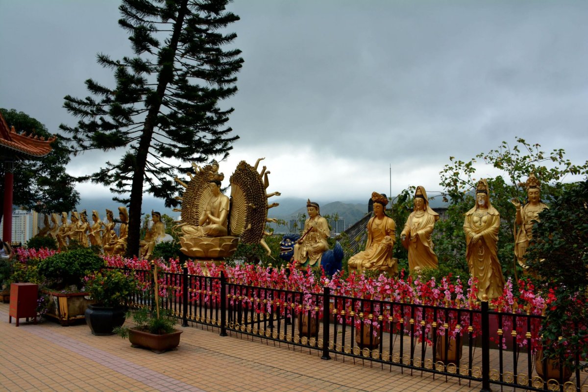 Ten Thousand Buddhas Monastery