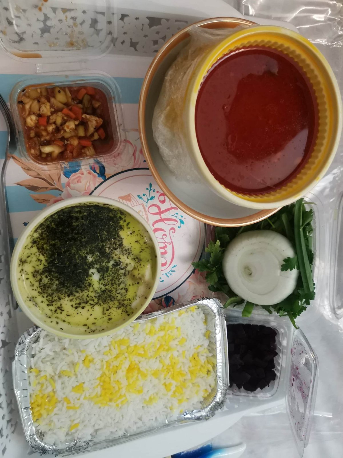 Vpravo nahoře polévka Dysee 