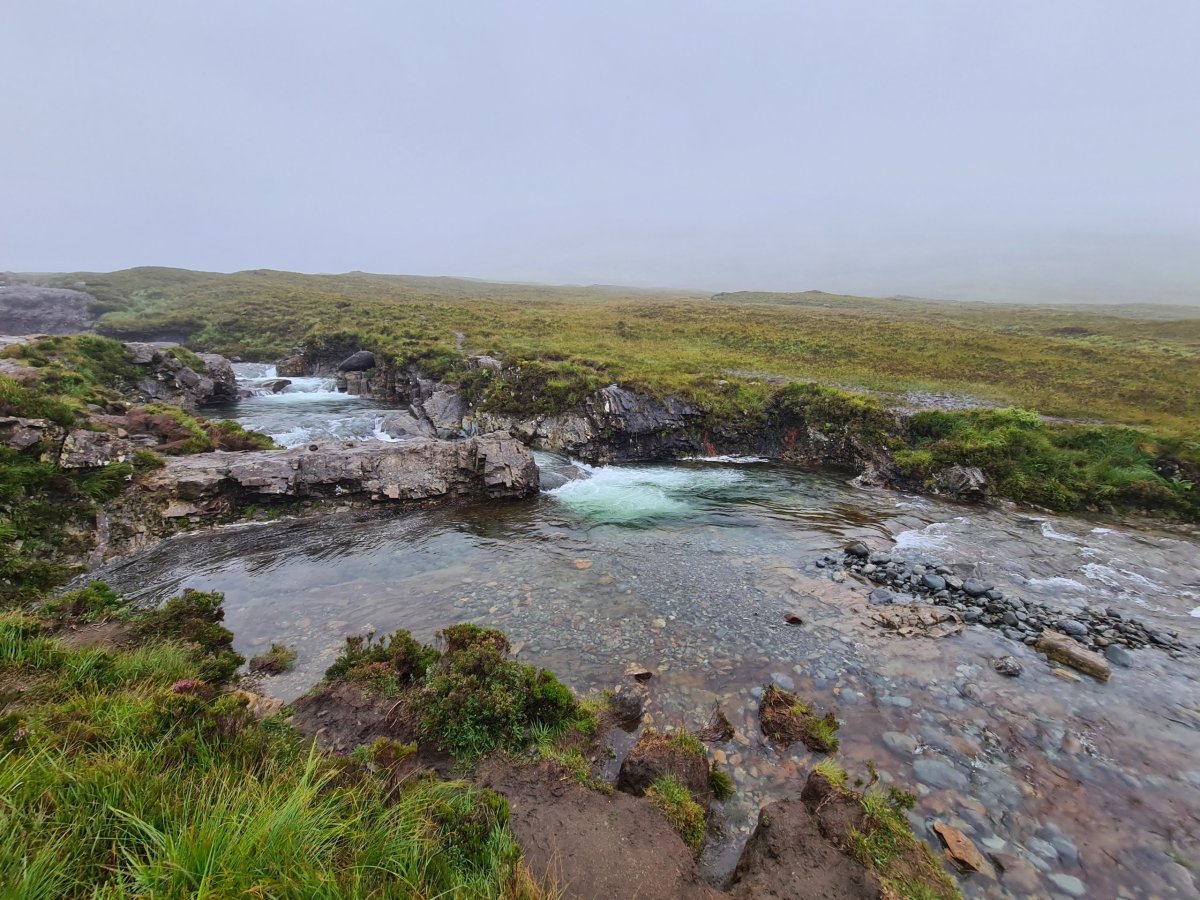Cestou narazíte na několik podobných bazénků