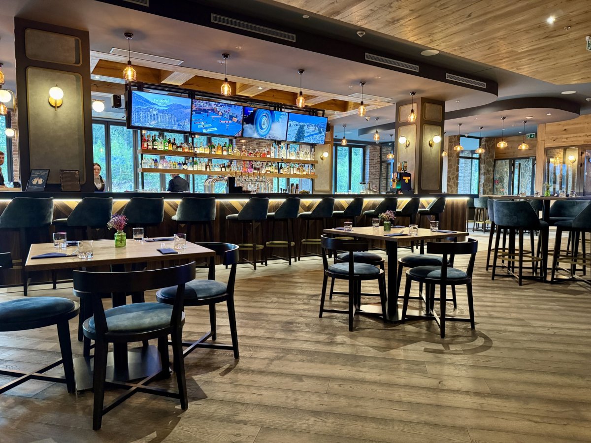 Snowbeer bar a restaurace