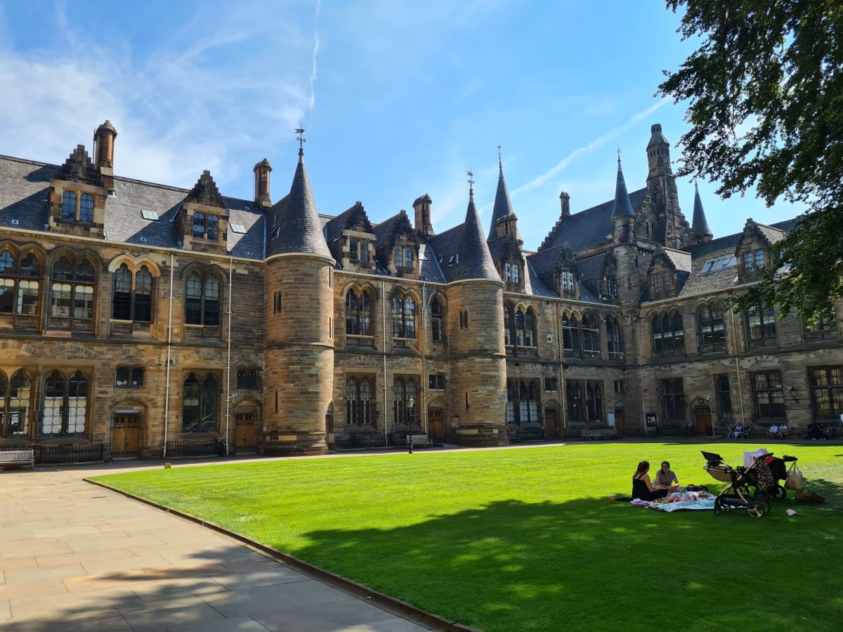 Překrásná universita