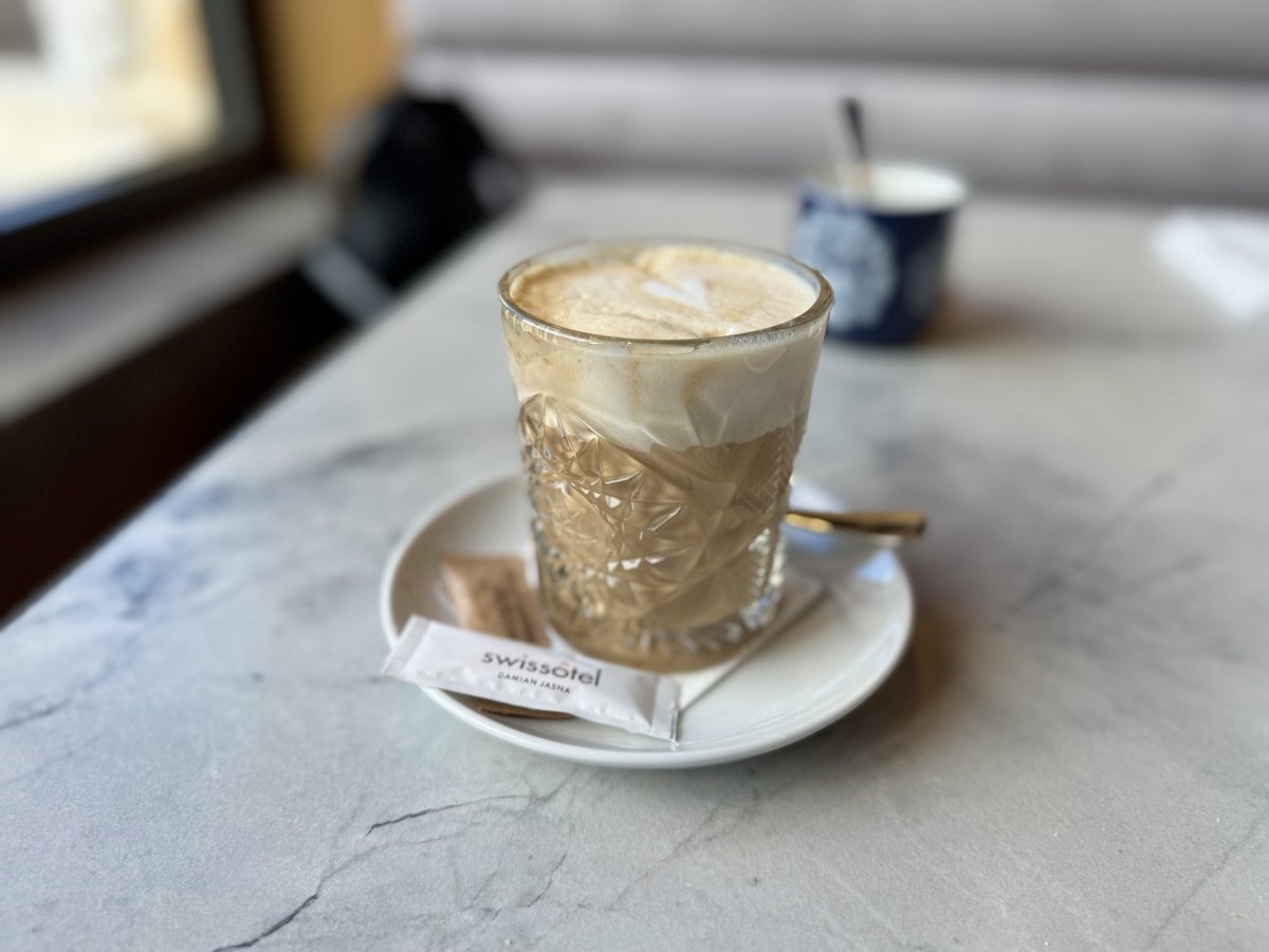 Flat white na snídani