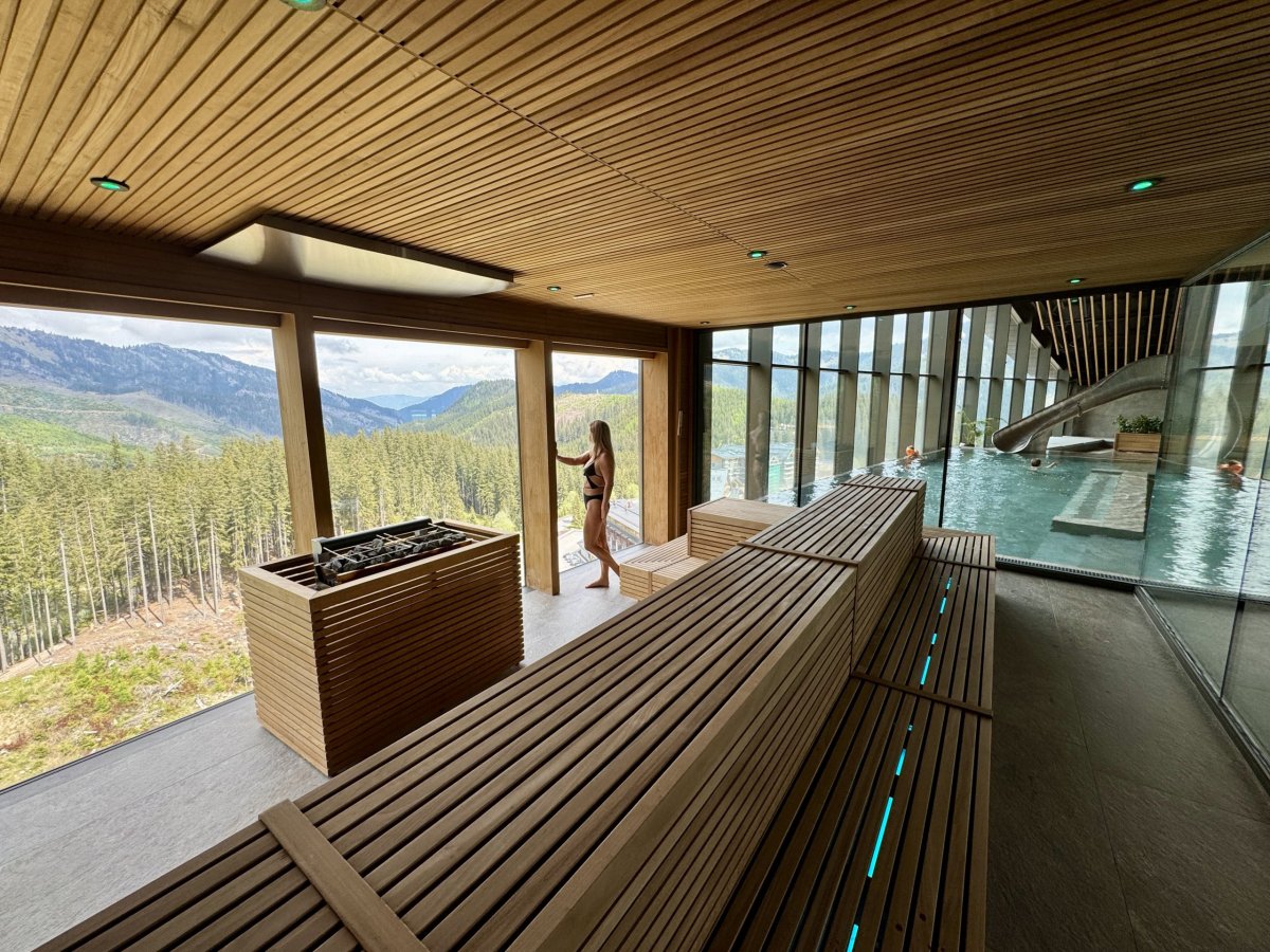 Rodinná sauna v bazénové části