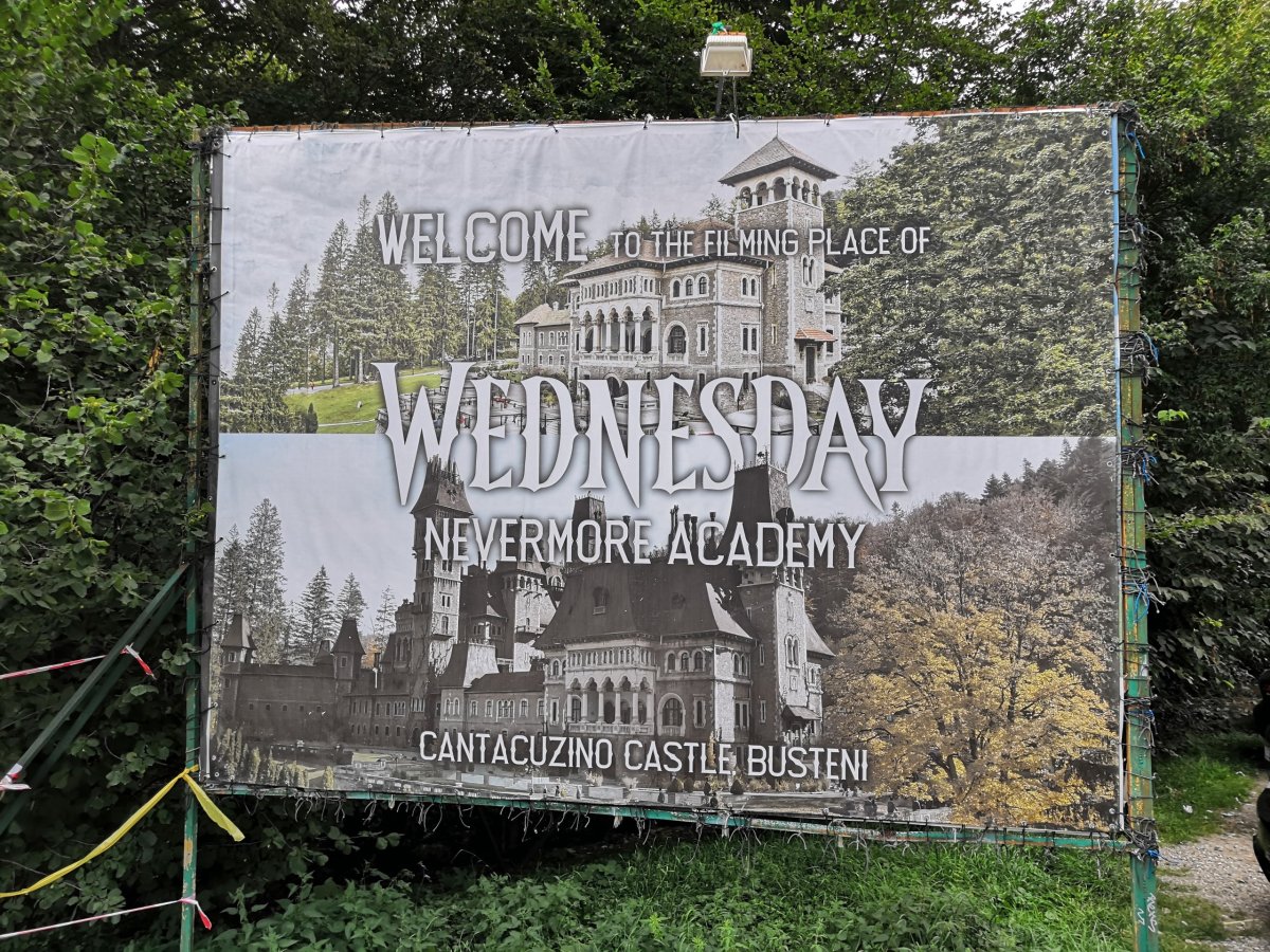 Srovnání skutečného a seriálového vzhledu