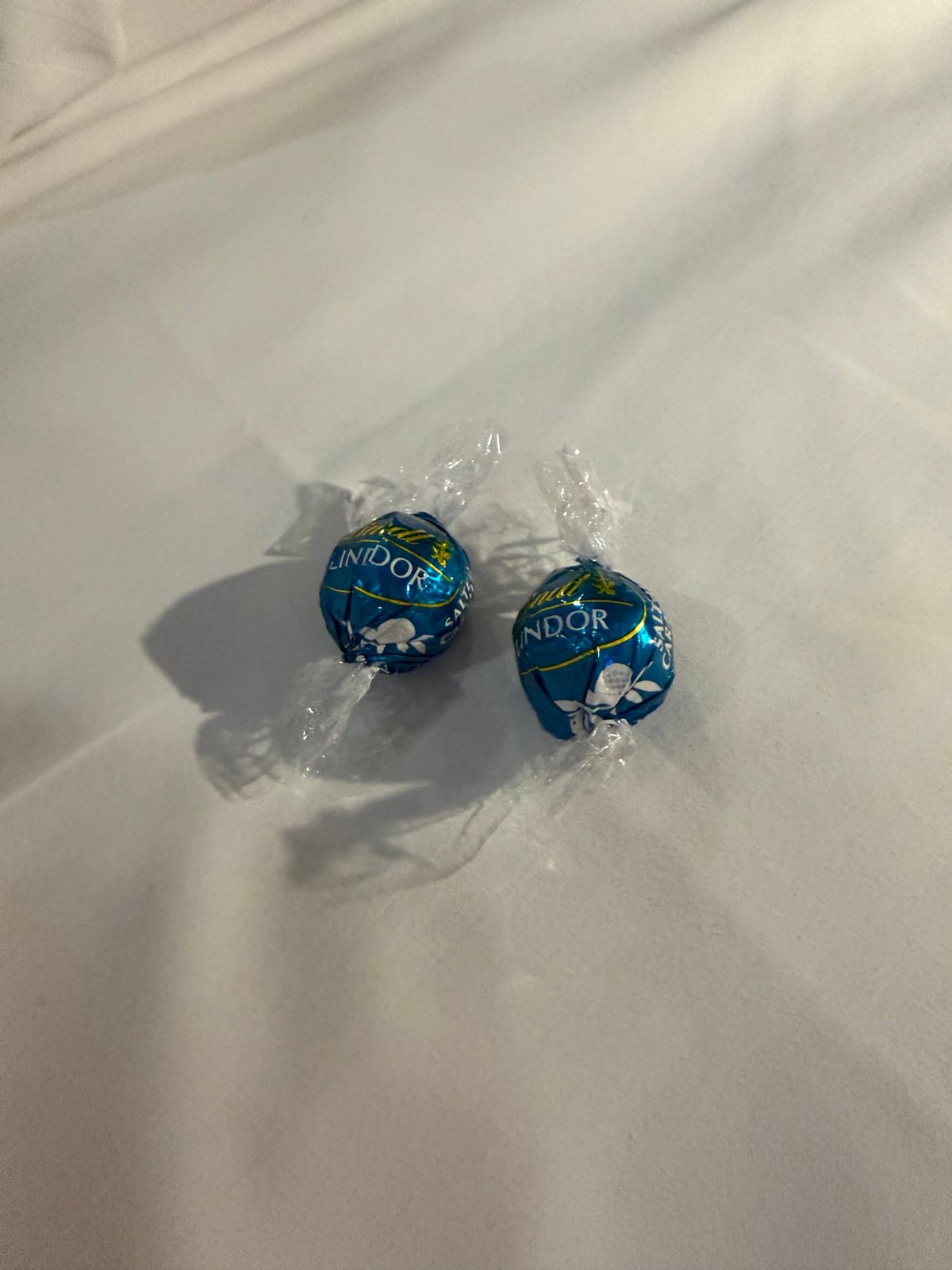 Čokoládičky Lindor při večerním servisu