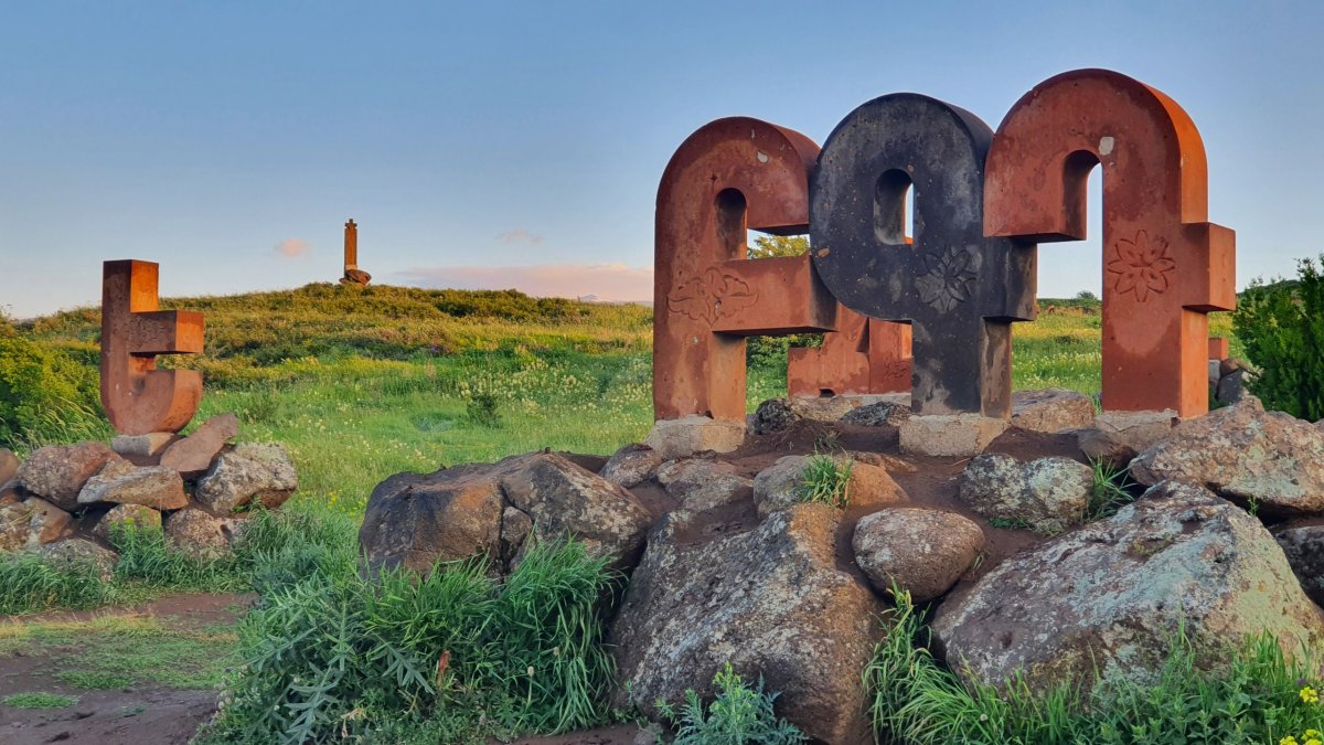 Památník arménské abecedy