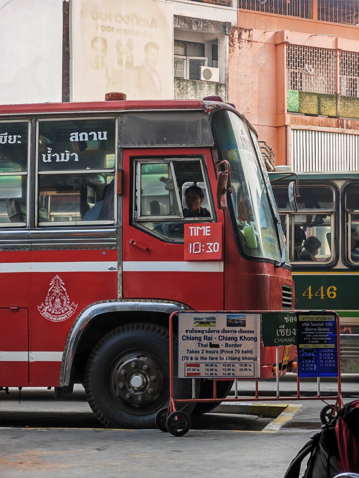 Poslední dotek Thajska na dvě hodiny - Náš autobus k laoským hranicím