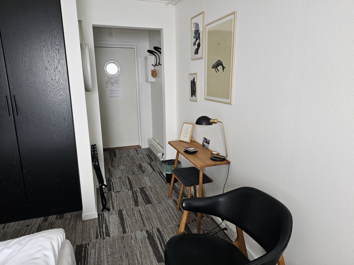 Vstup do levného dvoulůžkového pokoje