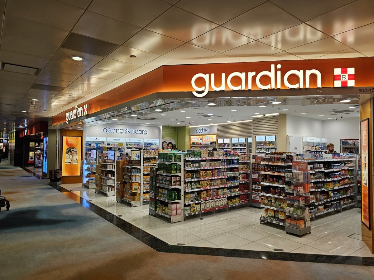 Lékárna, terminál 2, tranzitní zóna