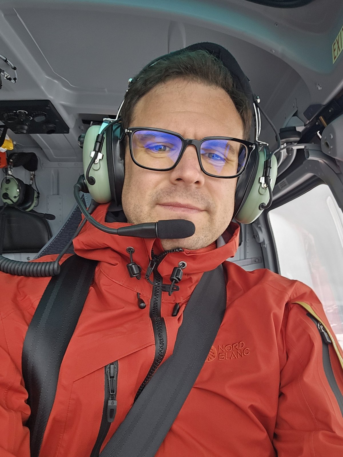 Kangia Helicopter Tour